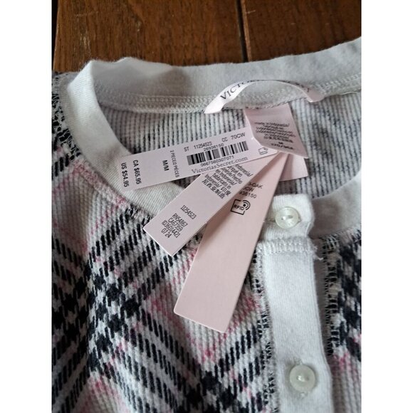 NWT Victoria Secret Plaid Pajama Set Med Shorts Button Front Pink - Picture 3 of 3